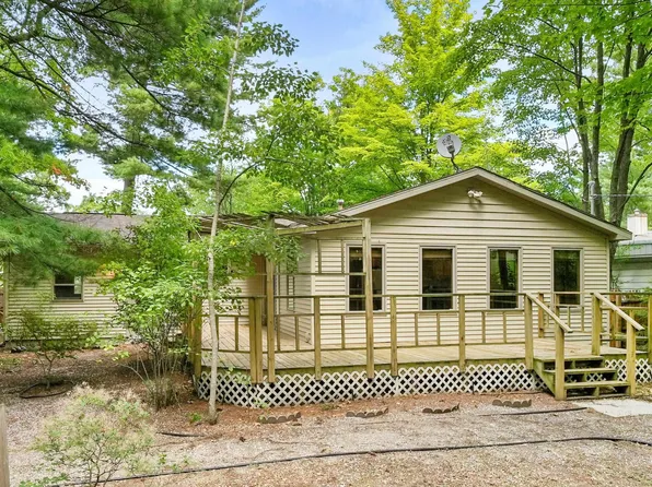 1006 E State St, Traverse City, MI 49686