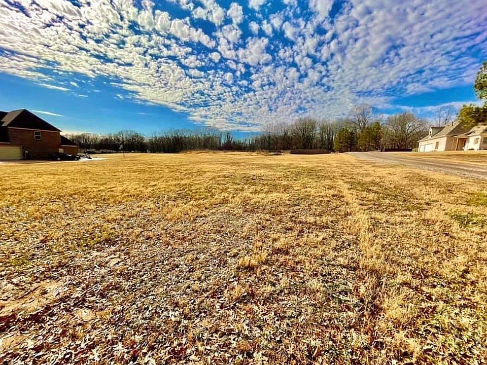 2nd image of 737 Highway 305 S
