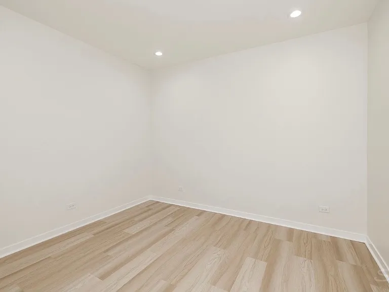 1056 N Central Park Ave #2 — Photo 7
