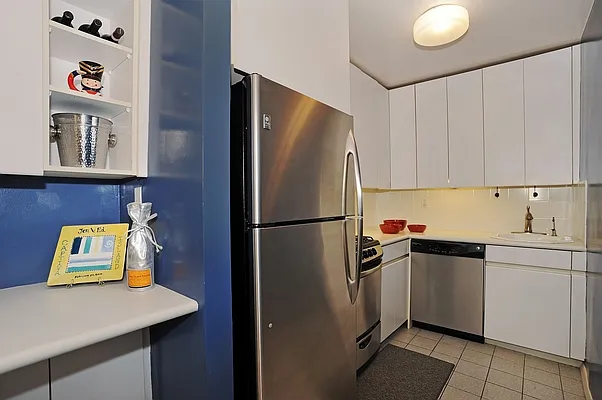 Sold by Corcoran | media 11