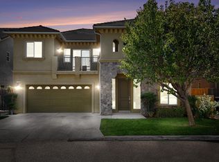 1578 Poe Ln, Clovis, CA 93611