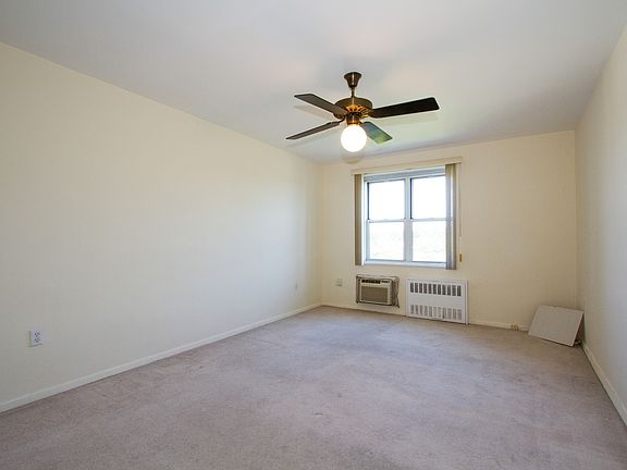 5th image of 1 Balint Dr APT 867