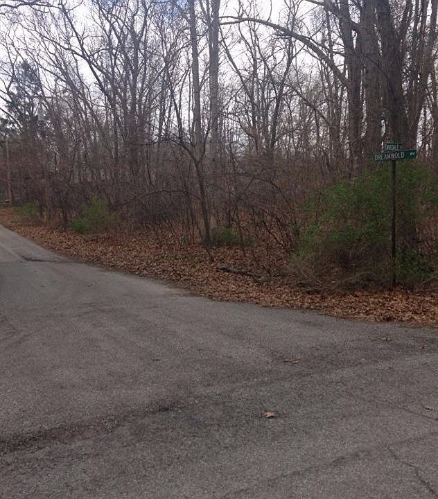 2nd image of E Dreamwold Way