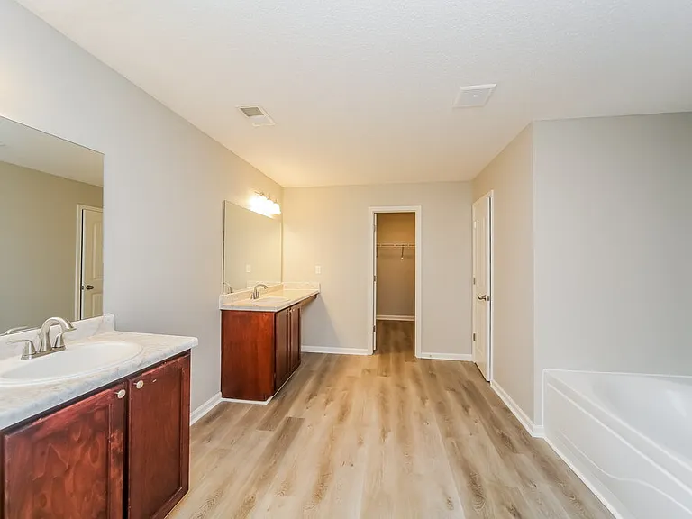 4521 Oakden Ln — Photo 12