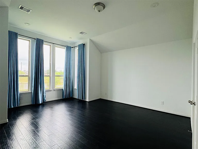 8403 Terrace Valley Cir — Photo 18