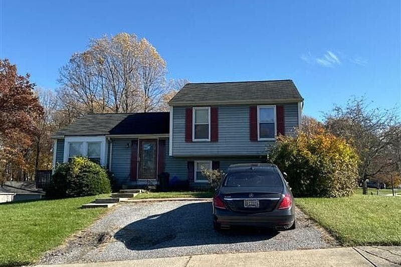 1st image of 9615 Brie Rd