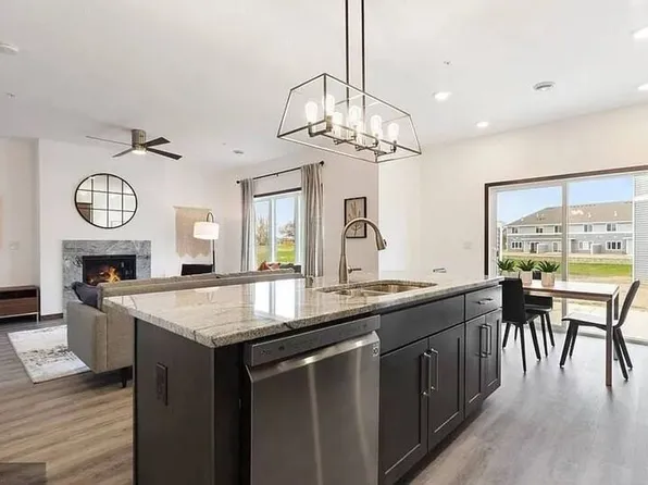22040 Brenly Way, Rogers, MN 55374
