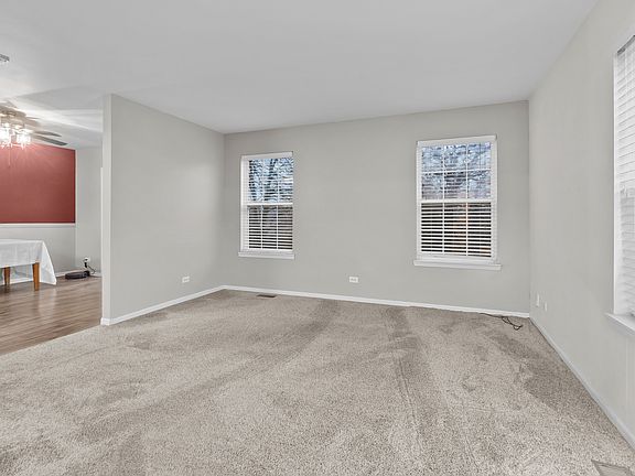 4th image of 265 Wild Meadow Ln
