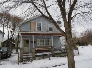 69 Waverly Pl, Rochester, NY 14608