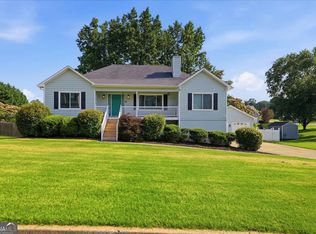 34 Hickory Leaf Ln, Acworth, GA 30101