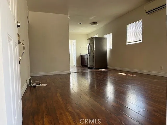 2 bed, 816 sqft, $2,700 — Photo 2