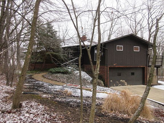 3rd image of 1333 Woodland Dr