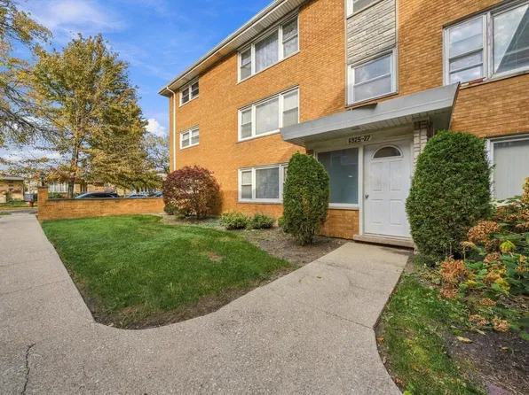 6927 W 64th Pl #2EAST, Chicago, IL 60638