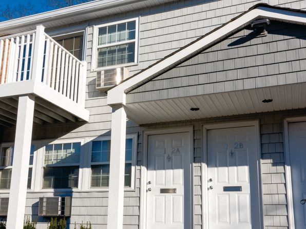 168 Oakdale Bohemia Rd #207B