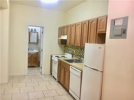 Rented by Avenue Sotheby's International Realty | media 6