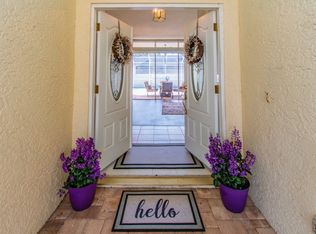 1040 Mainsail Dr, Tarpon Springs, FL 34689