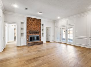 2942 Woodland Hills Dr, Grapevine, TX 76051