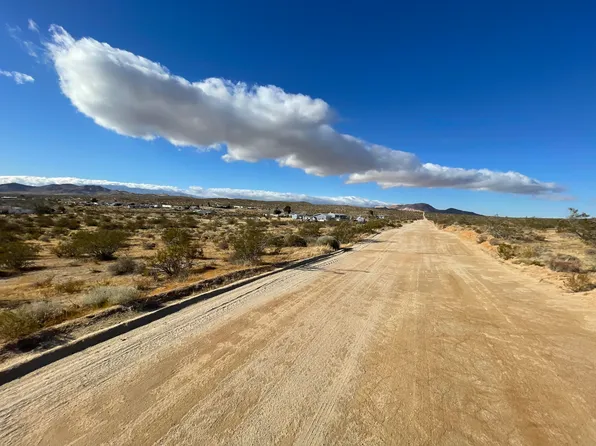 30th Street W & Dawn Rd, Rosamond, CA 93560