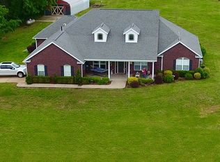 14447 Readings Rd, Siloam Springs, AR 72761