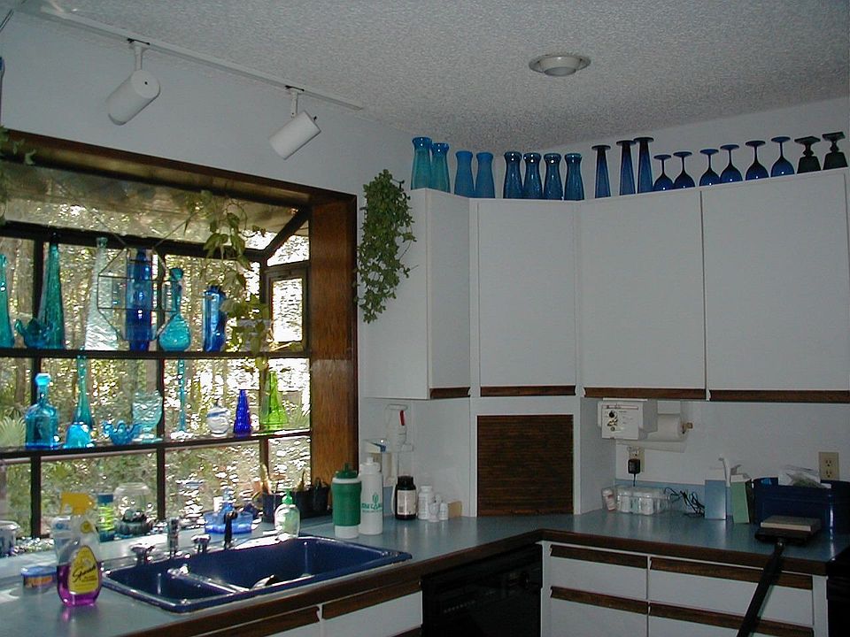 2nd image of 905 Redbud Trl