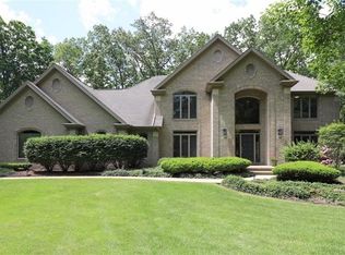 400 Stonecreek Ln NE, Warren, OH