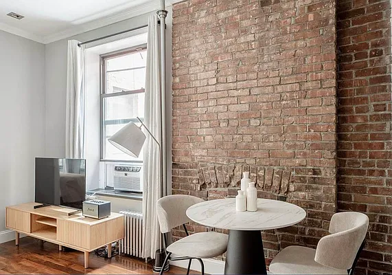 Rented by DALLAL | media 25