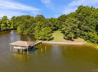 705 Old Fairport Rd, Reedville, VA 22539