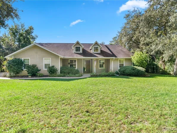 5633 W Nobis Cir, Homosassa, FL 34448