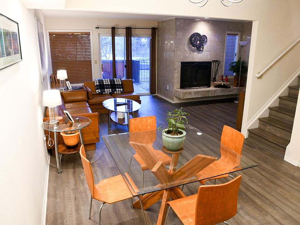 Dining/living area