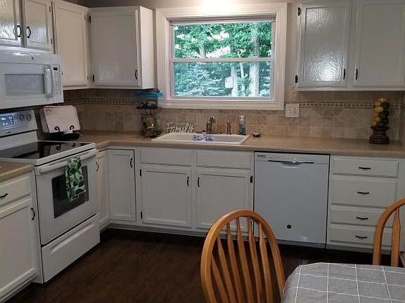 4th image of 6389 Amston Dr