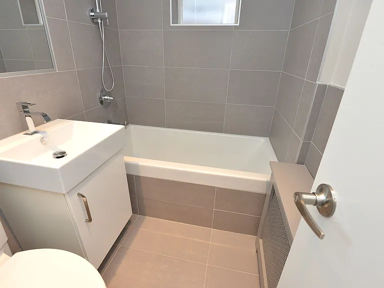 265 Russell Hill Rd — Photo 26