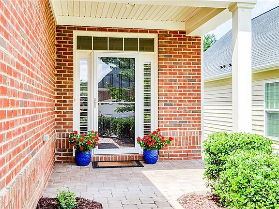 2nd image of 4119 Ashby Ln