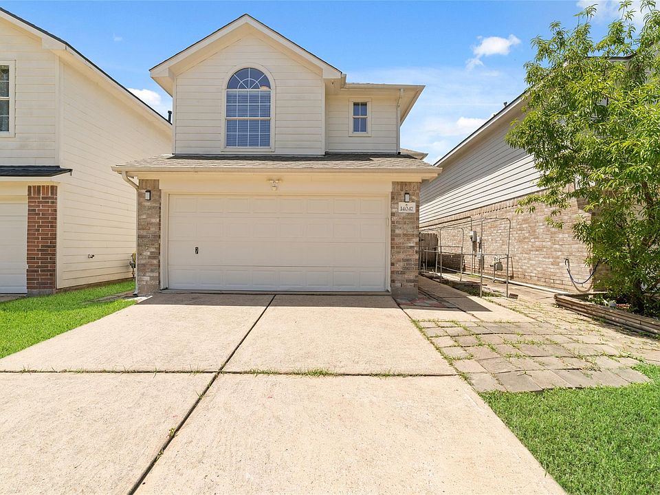 1st image of 14047 Maximos Dr