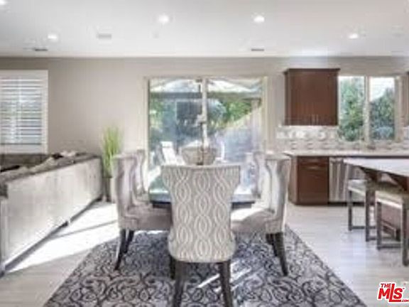 4th image of 17032 Cantlay St