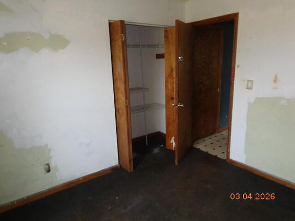 4th image of 1033 Dutchtown Rd