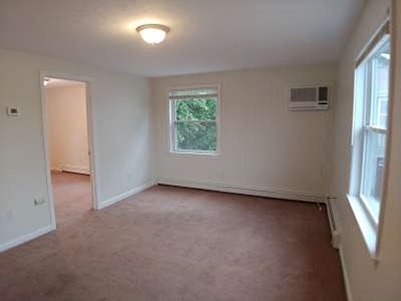4th image of 6 McLaughlin St Unit 2