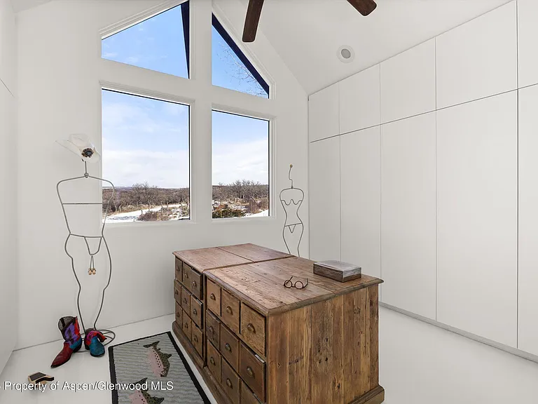 2103 Ten Peaks Mesa Rd — Photo 28