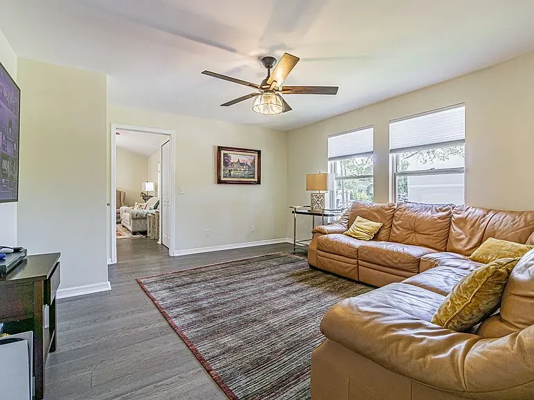 2114 S Venus St — Photo 9