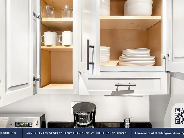 234 Mott St #2B — Photo 8