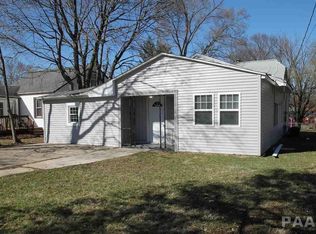 102 E Ridge Rd, East Peoria, IL 61611