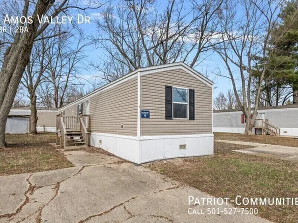 4 Amos Valley Dr, Springfield, IL 62702