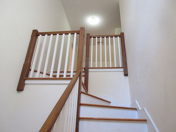 4th image of 338 McClellan Ave