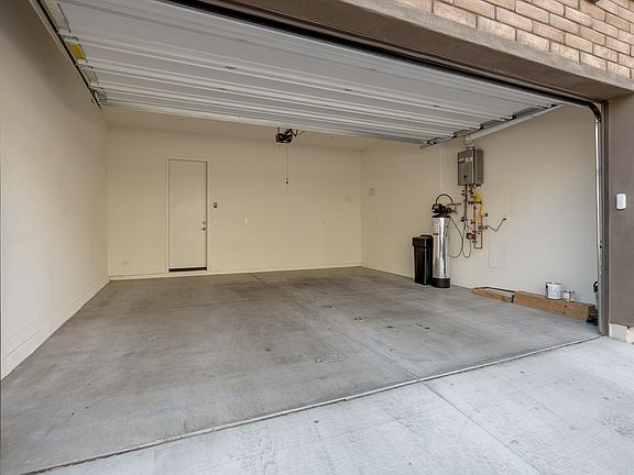 3rd image of 7337 E Vista Bonita Dr
