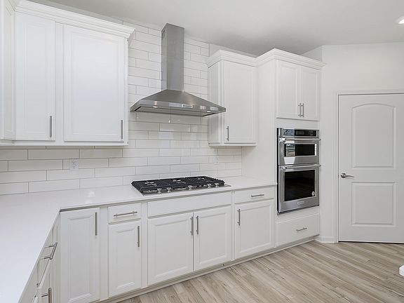 5th image of 7409 Harbor Town Dr