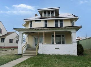 125 W Mission St, Strawberry Point, IA 52076