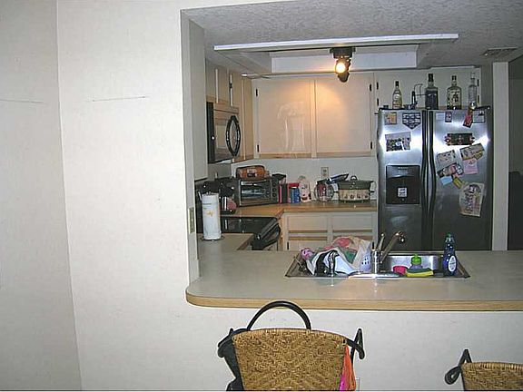 5th image of 23238 Stelling Ave