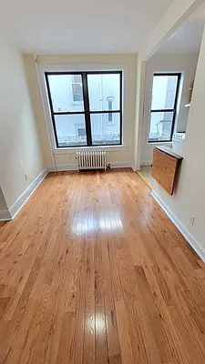 Rented by Avanguard Realty Corp | media 16