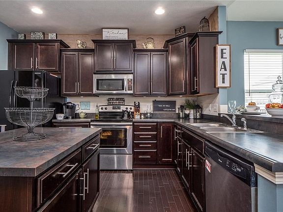 5th image of 15336 Keech Ct