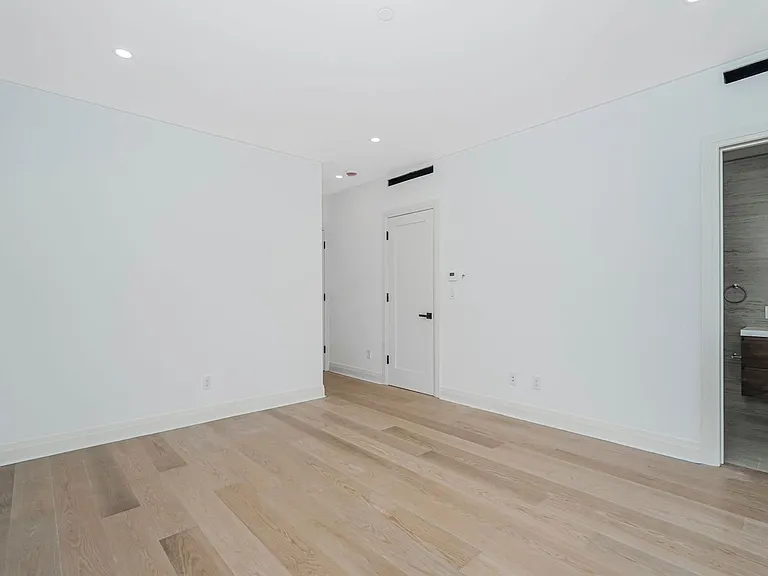 417 78th St #2 — Photo 16