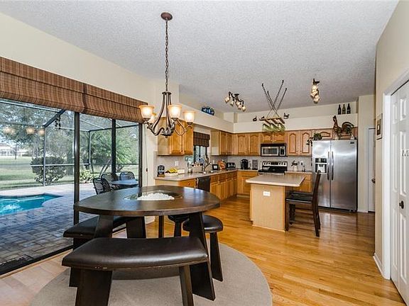 5th image of 16105 Turnbury Oak Dr